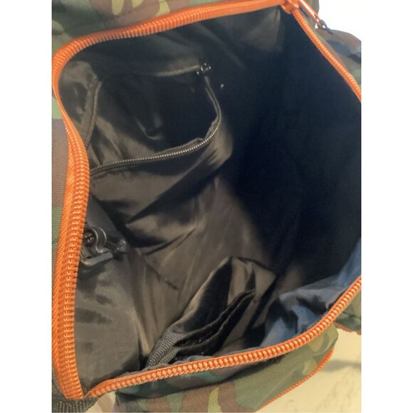 Diaper Dude Messenger Diaper Bag Camo - Picture 8 of 11